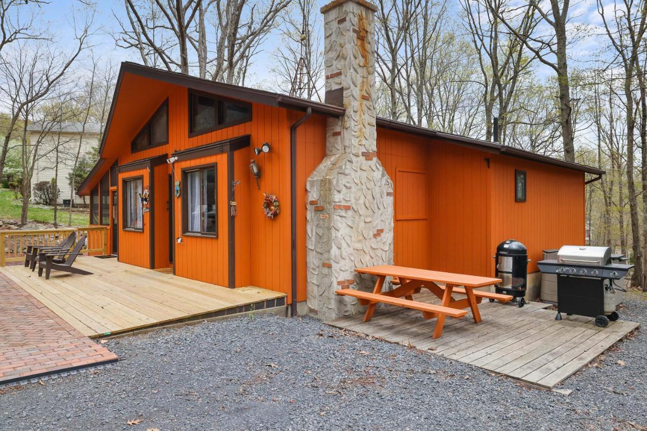 Premier Cozy Cabin - Free Amenities & Comm Indoor Pools Bushkill Buitenkant foto