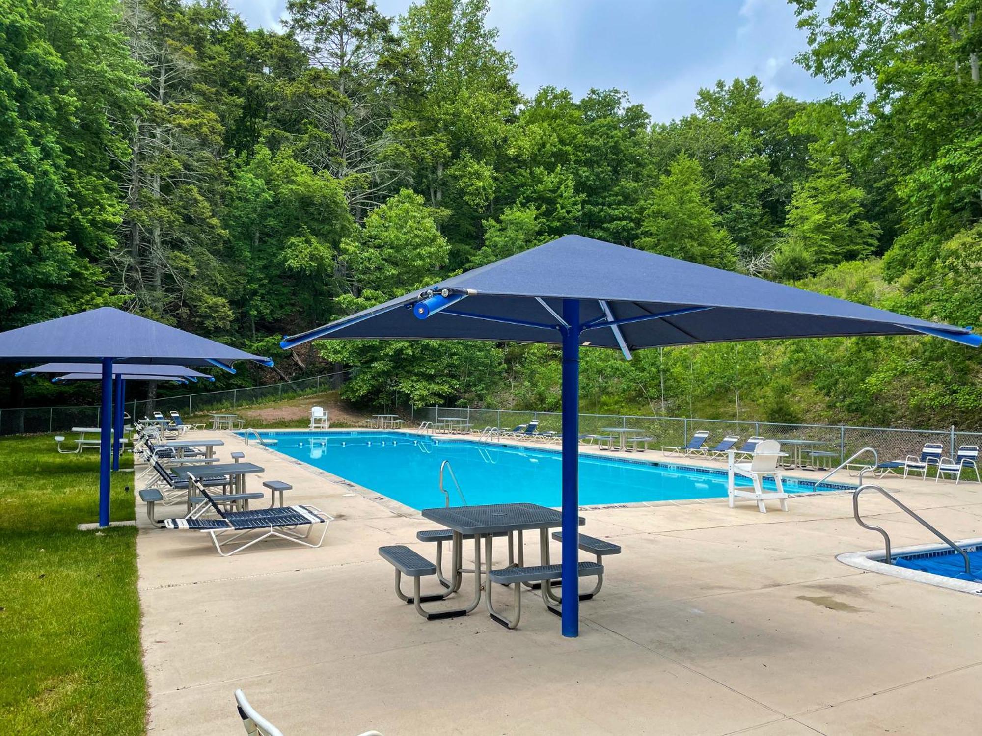 Premier Cozy Cabin - Free Amenities & Comm Indoor Pools Bushkill Buitenkant foto
